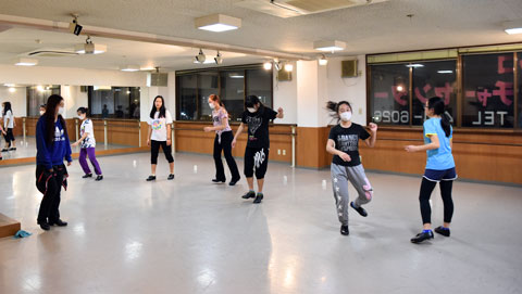 甚目寺メルコの床はタップダンスの練習に最適です